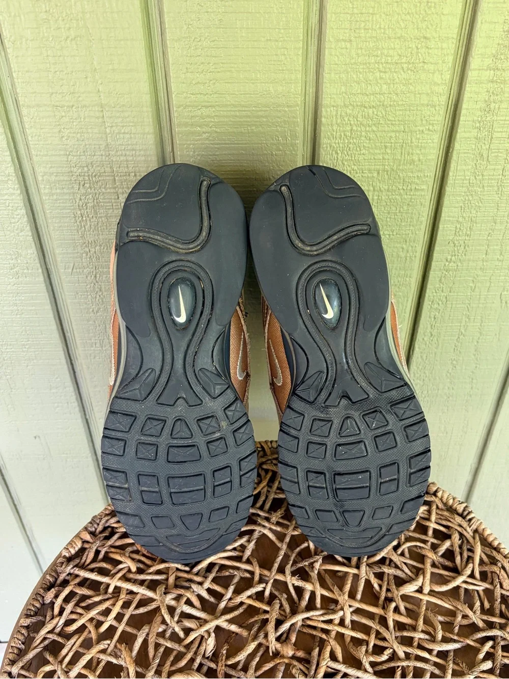 Nike Air Max 97 Metallic Copper Bronze Black CT1176-900 Women’s Size 9.5